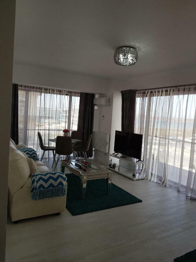 Desilva Residence Apartment ママイア エクステリア 写真
